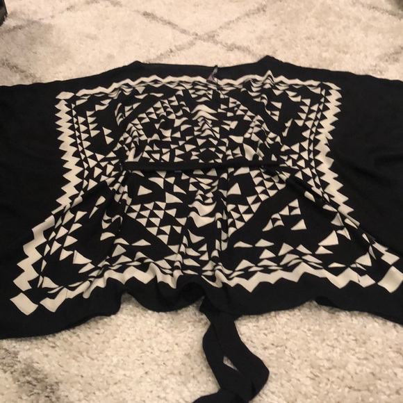 BCBG black and white kaftan dress - Picture 6 of 8